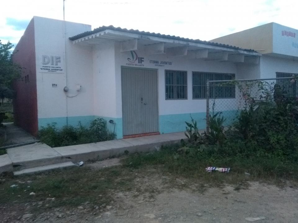 14y15Bahía (5) En total abandono, la colonia Garza Blanca