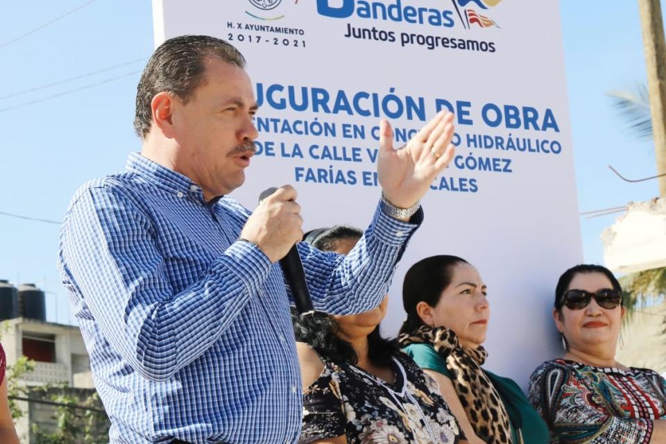 14y15Bahía (8) Habitantes de colonia Lomas de Mezcales reciben obra por 3 millones de pesos