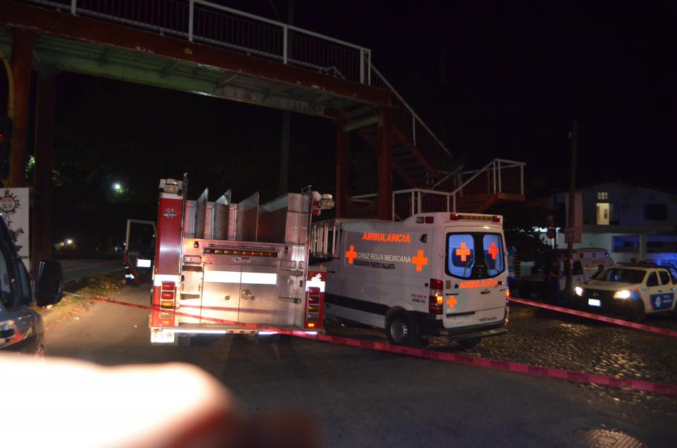 30y31Sucesos (13) Chocan camión de Bomberos y ambulancia de Cruz Roja