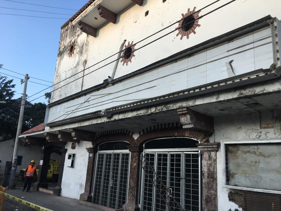 04y05Bahía (2) Demolerán el Cine colonial