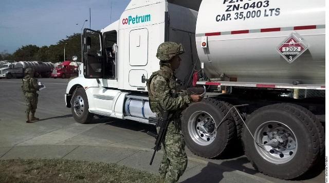 04y05Bahía Tema del Día (3) Intensifica Pemex envío de pipas con combustible