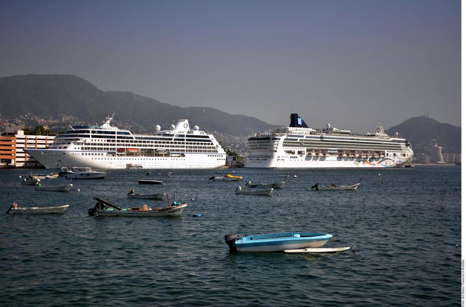 08y09Bahía (8) Industria de cruceros aporta 480 millones de dólares al país