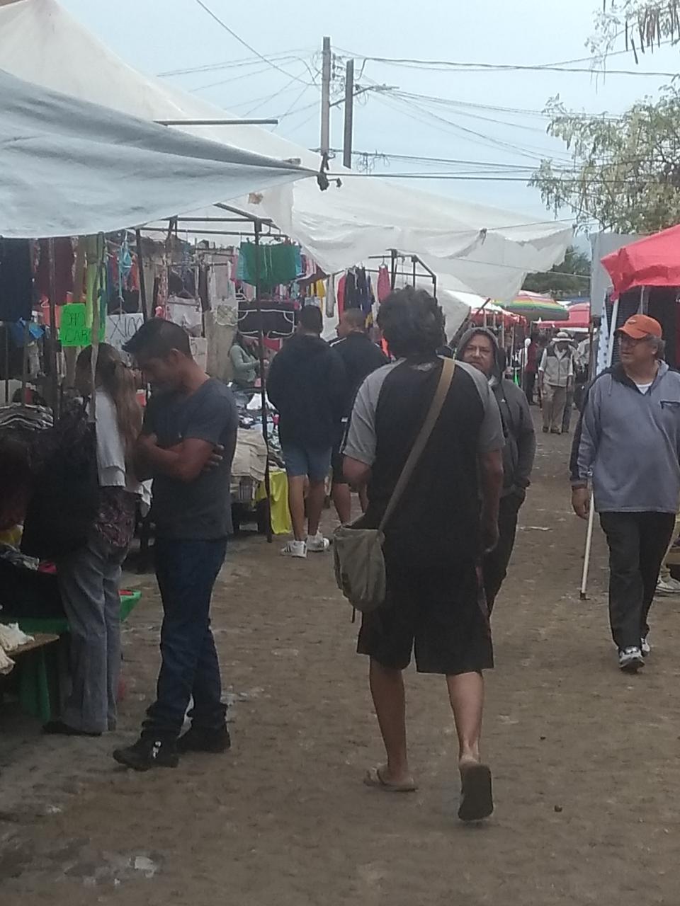 10y11Bahía (11) Crece el Tianguis de Las Mojoneras y ya es regional