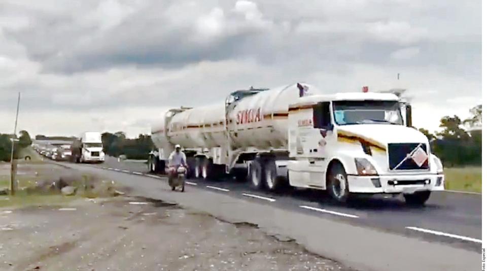12Bahía (1) Roban en Jalisco pipa de 62 mil litros