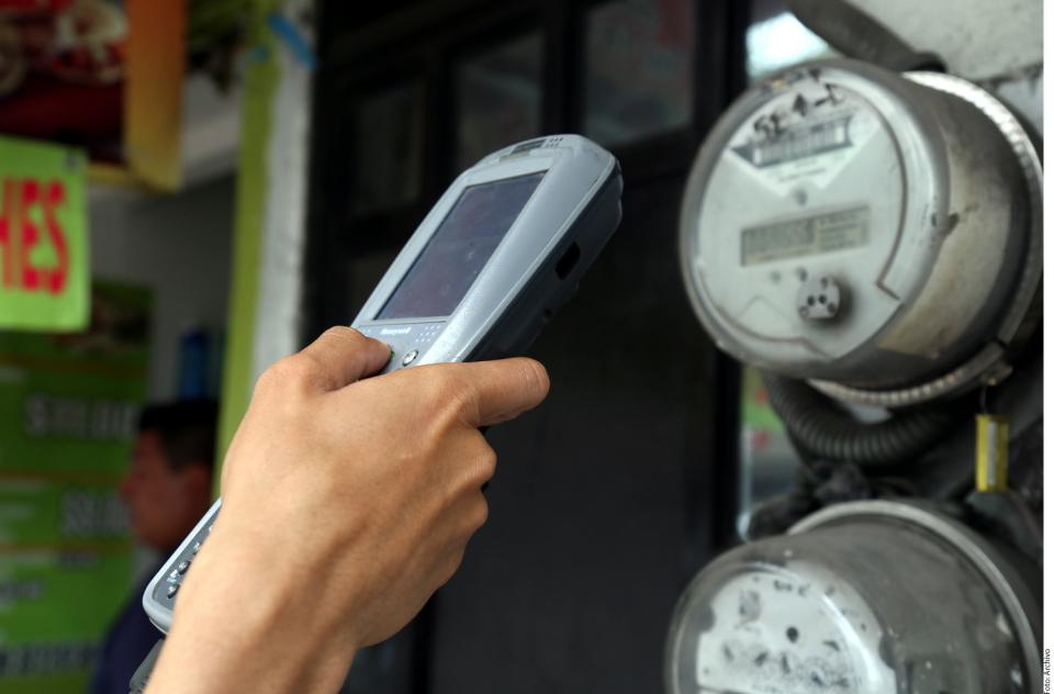 12y13Bahía (3) Tarifas eléctricas de bajo consumo no tendrán alzas en términos reales