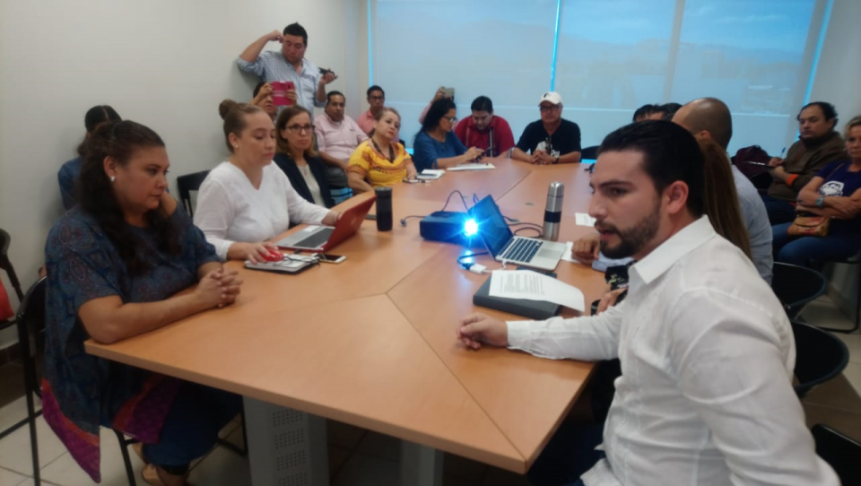 04y05Bahía (5) Buscan crear iniciativa para proteger animales del Estado