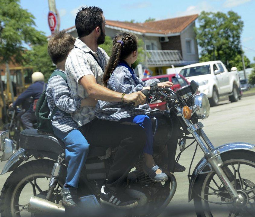 05bahia (1) Endurecer sanciones a quienes lleven a menores en moto