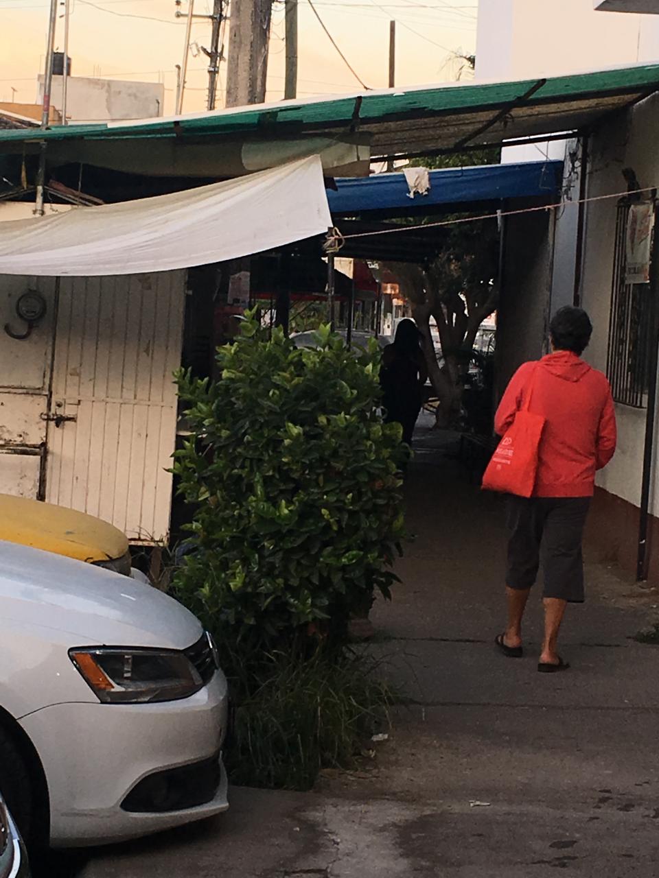 10y11Bahía (5) Se quejan los vecinos por puestos semifijos