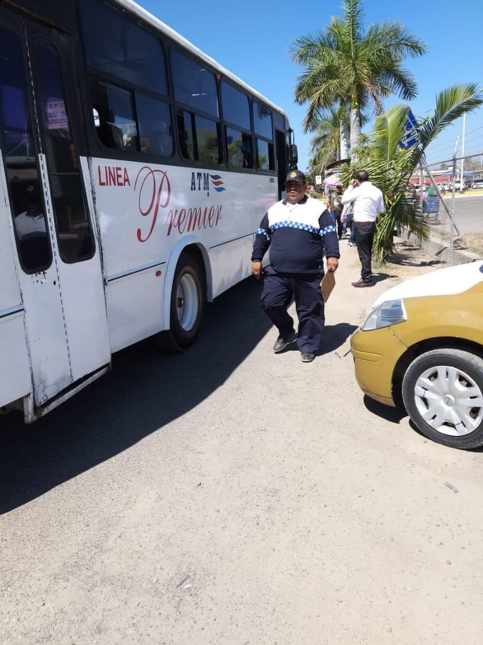12y13Bahía (1) Siguen quejas contra Transportes Medina