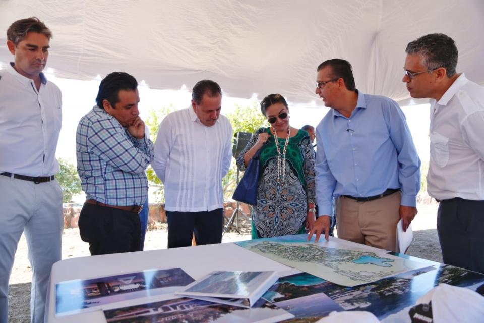 12y13Bahía (2) Bahía genera confianza y atrae inversiones: Cuevas