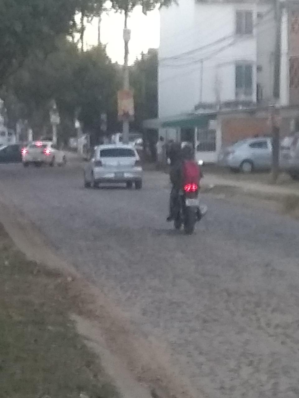 12y13Bahía(5) No llega el dinero para reparar Avenida las Torres