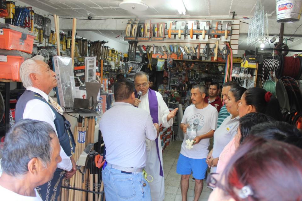 14Vida Sustentable (2) Ferretería Gradilla celebra 11 años de trabajar con familias de Vallarta