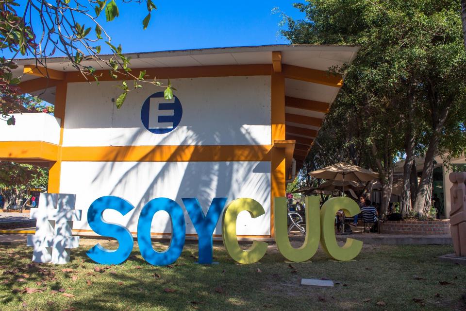 02Buenos Pensamientos dichos… en voz altaPuerto Vallarta y su Centro Universitario de la Costa, tiempos de trabajo conjunto