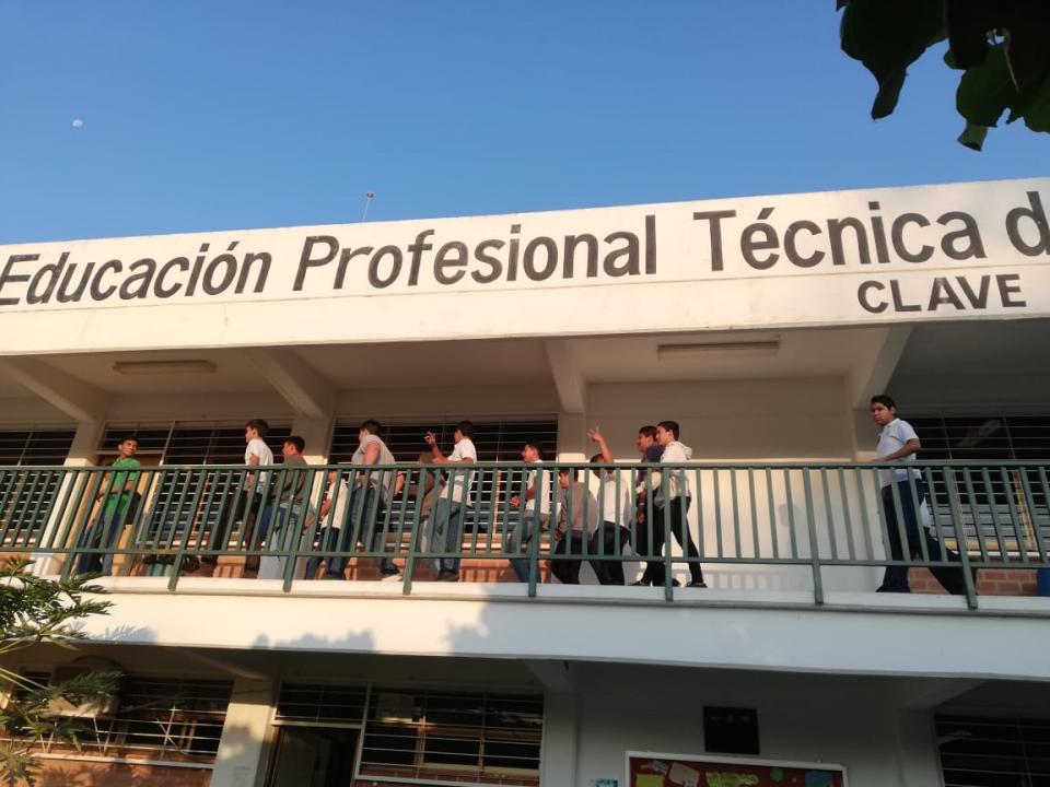 04y05Bahía (2) Continúa preinscripciones en el Conalep II, en Ixtapa