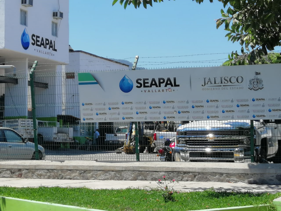 04y05Bahía (9) Tras convenios de pago, terminó huelga de hambre vs Seapal