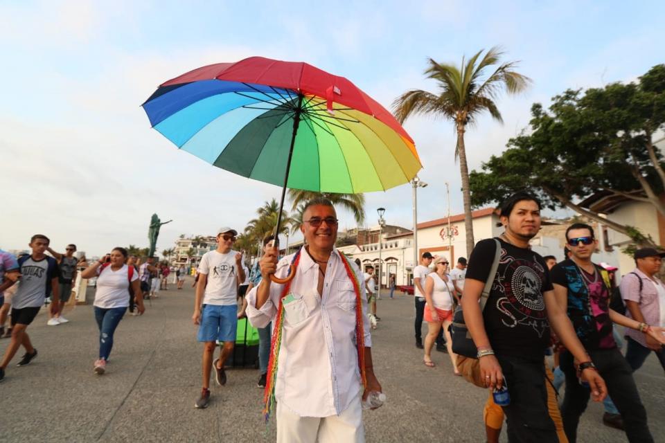 08y09Bahía (1) Realizan marcha contra la Homofobia en PV