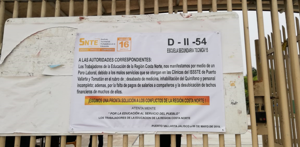 09Bahía (1) Cumplen maestros con paro de labores en escuelas de PV