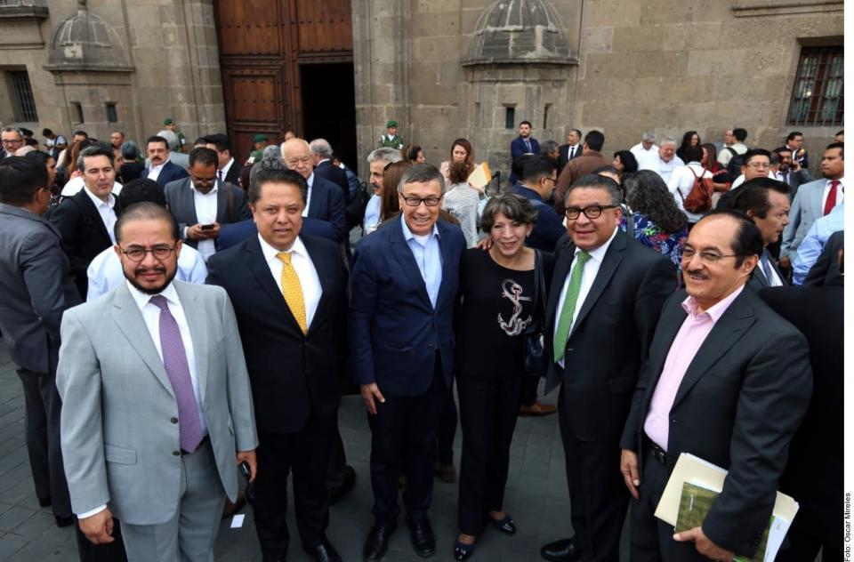 12y13Bahía (7) Reprende AMLO a superdelegados