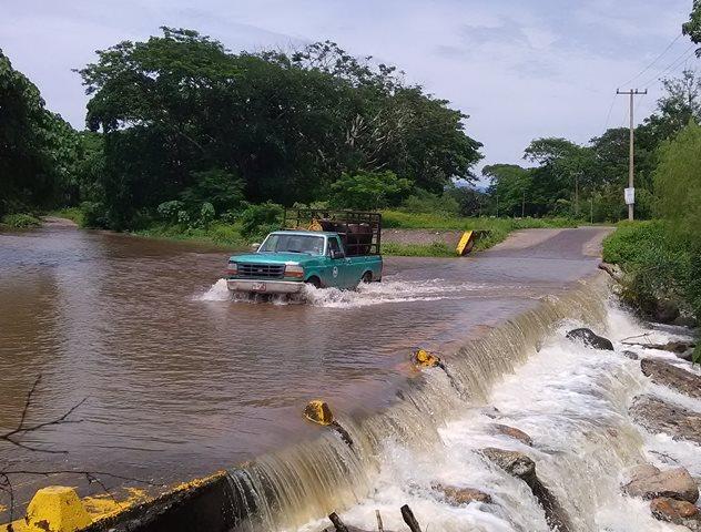 14y15Bahía (2) Emite PC recomendaciones para este temporal de lluvias