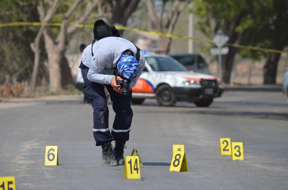 28y29Sucesos (1) Escenifica Fuerza Única balacera en Ixtapa