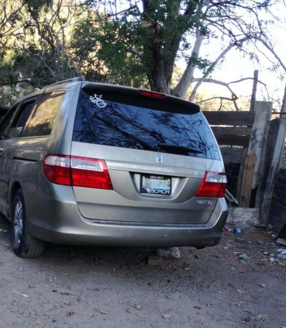30y31Sucesos (11) Durante operativo, aseguran camioneta robada