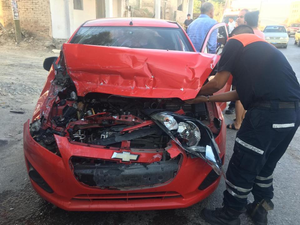 30y31Sucesos (11) Se “estampa” contra camión
