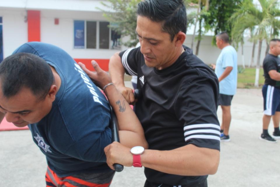 30y31Sucesos (6) Certificar a policías