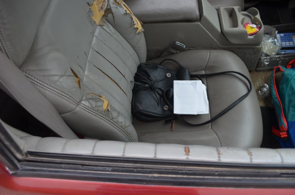 30y31Sucesos (9) Roban $6 mil de camioneta