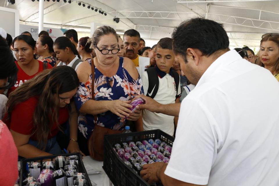 COMUNICADO 0580-DIF-Preparan entrega de lentes (1) Prepara DIF entrega de lentes gratis a personas que lo requieran