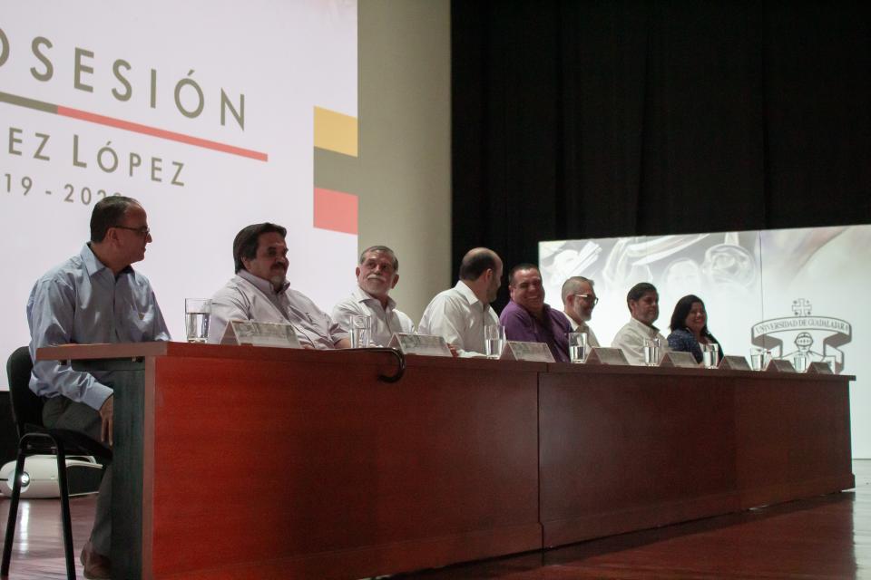 CUC BOLETIN (1) Toma Posesión como Rector del CUCosta el doctor Jorge Téllez López