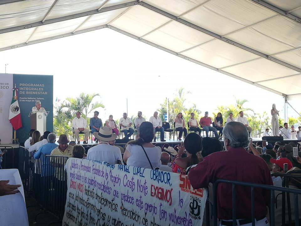 IMG-20190512-WA0121 AMLO se compromete construcción de Macrolibramiento y puente de la Federación