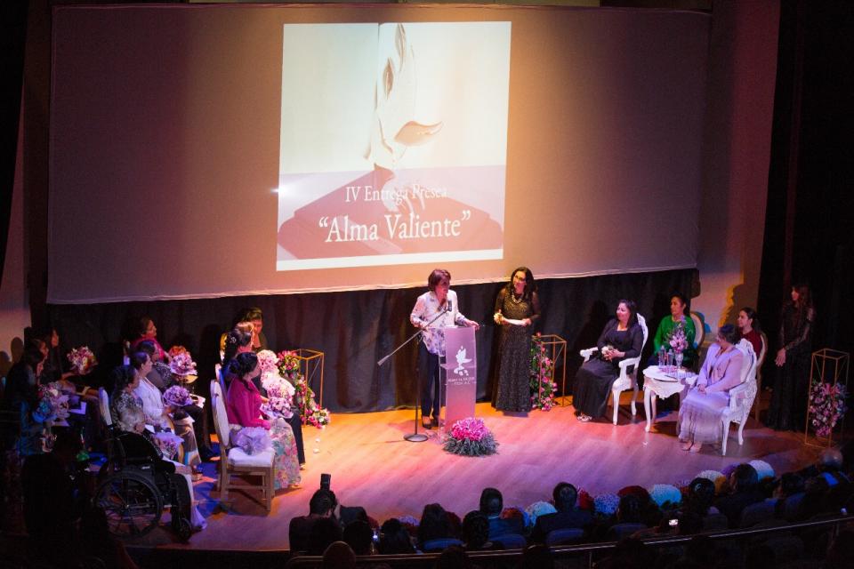 WhatsApp Image 2019-05-06 at 23.01.11 Realizan IV entrega de la presea “Alma Valiente”
