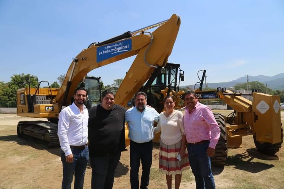 WhatsApp Image 2019-05-15 at 18.51.08 Entregan maquinaria en tres municipios costeros de Jalisco