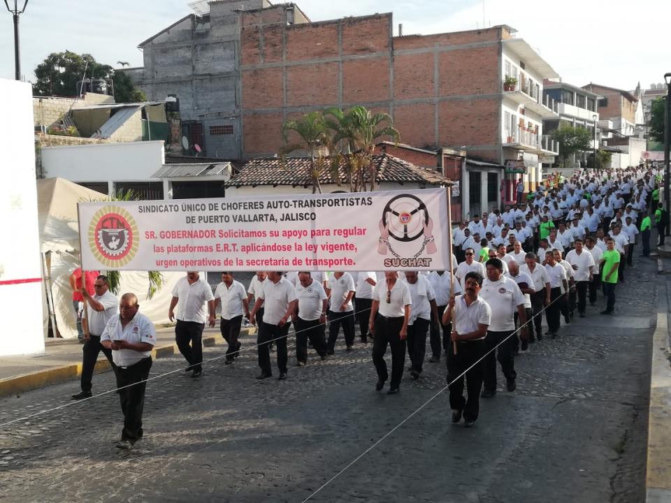 bea6c2d4-fa01-4510-ac2c-688bf7af39b6 Mas de Diez Mil trabajadores Participan en Desfile del Primero de Mayo