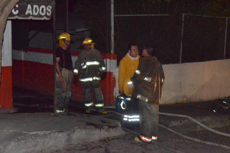 04y05Bahía (4) Apoyará Ayuntamiento a locatarios afectados por incendio en mercado