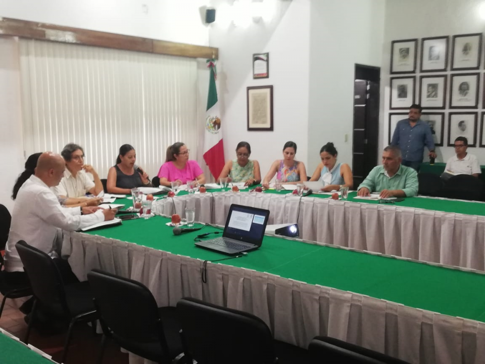 10y11Bahía (3) Buscan darles vida a los mercados, pero se adeudan 10 mdp en pagos
