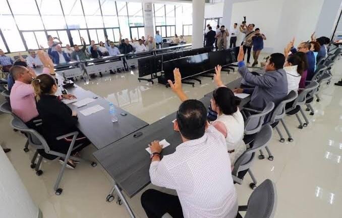 12y13Bahía (1) Sindicato vs nueva Ley; alcalde diputados y gobernador la avalan