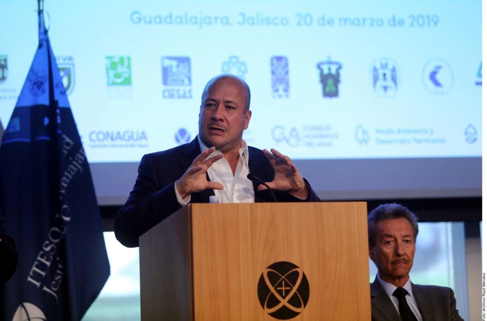 12y13Bahía (5) Buscan ambientalistas diálogo con Alfaro