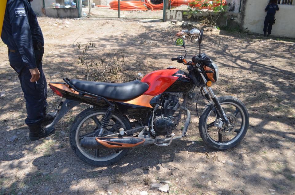 30Sucesos (5) Tras movilización por robo localizan moto sospechosa