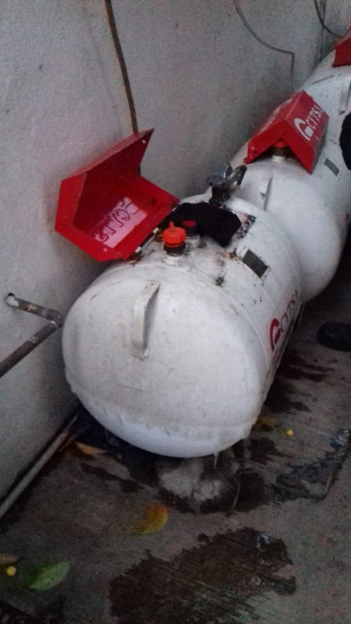 30y31Sucesos (7) Ladrones provocan fuga de gas