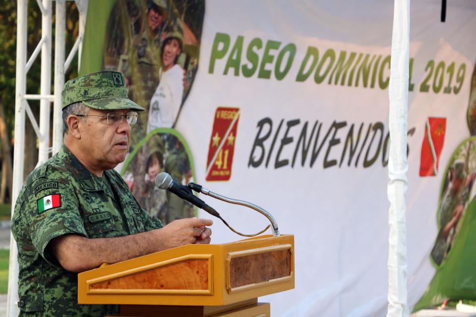 COMUNICADO 0693-Paseo dominical-zona militar (1) Conviven familias en el Paseo Dominical de la 41 Zona Militar