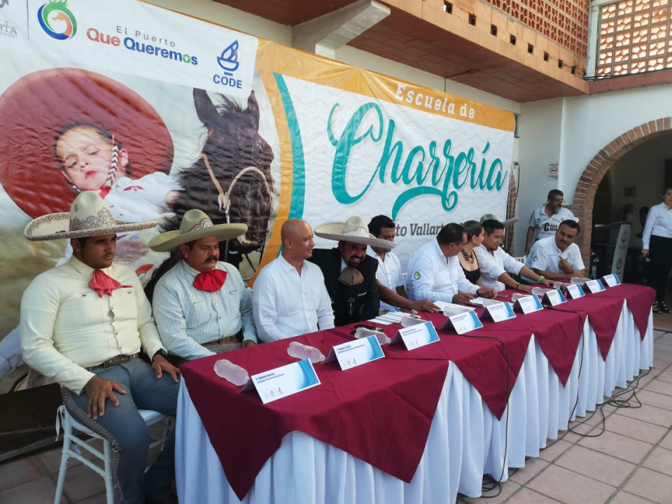 06Bahía (3) Tendrá PV y Mascota escuelas de charrería