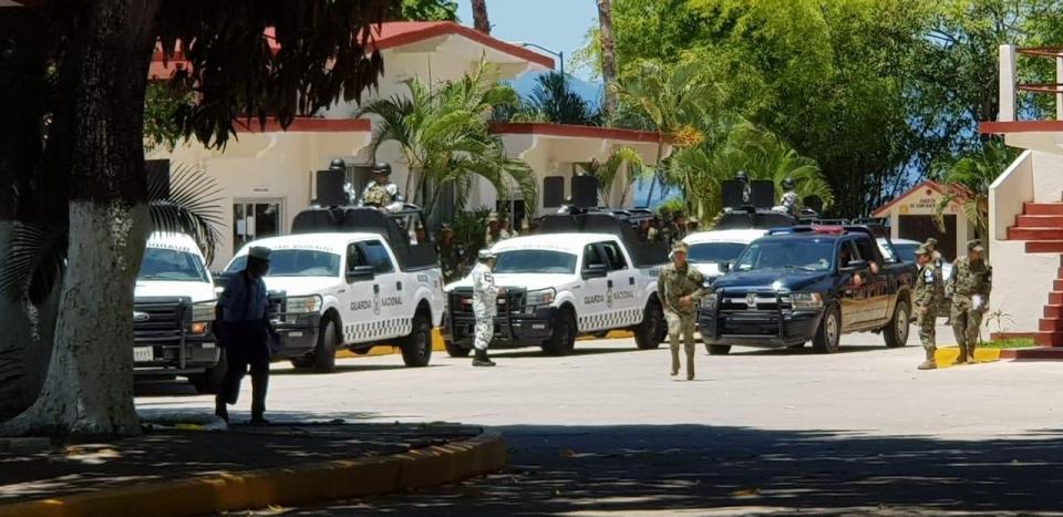 08y09Bahía (1) Ya está en Vallarta la Guardia Nacional