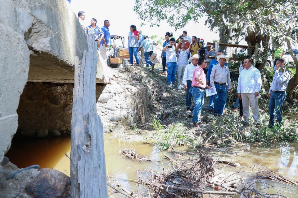 12y13Bahía (4) Inicia la rehabilitación del puente del paso del Guayabo