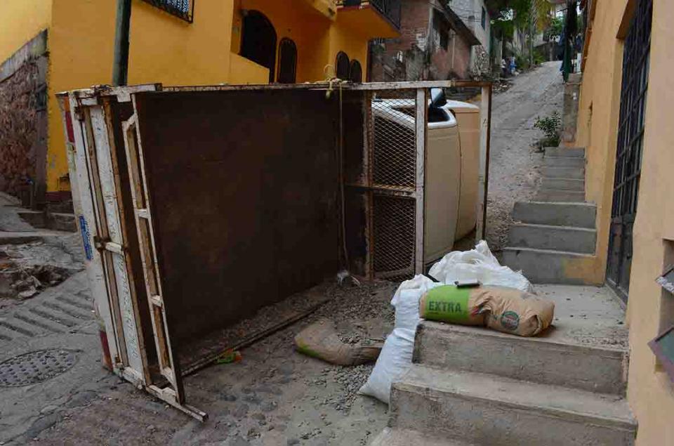 30y31Sucesos (11) Se volcó materialista