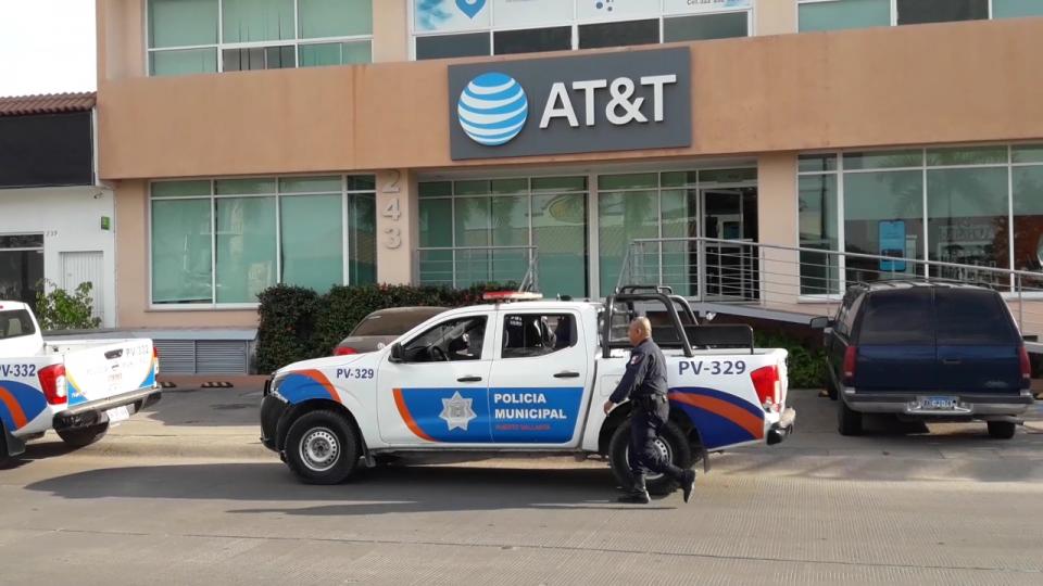 30y31Sucesos (12) Robo a mano armada a compañía telefónica