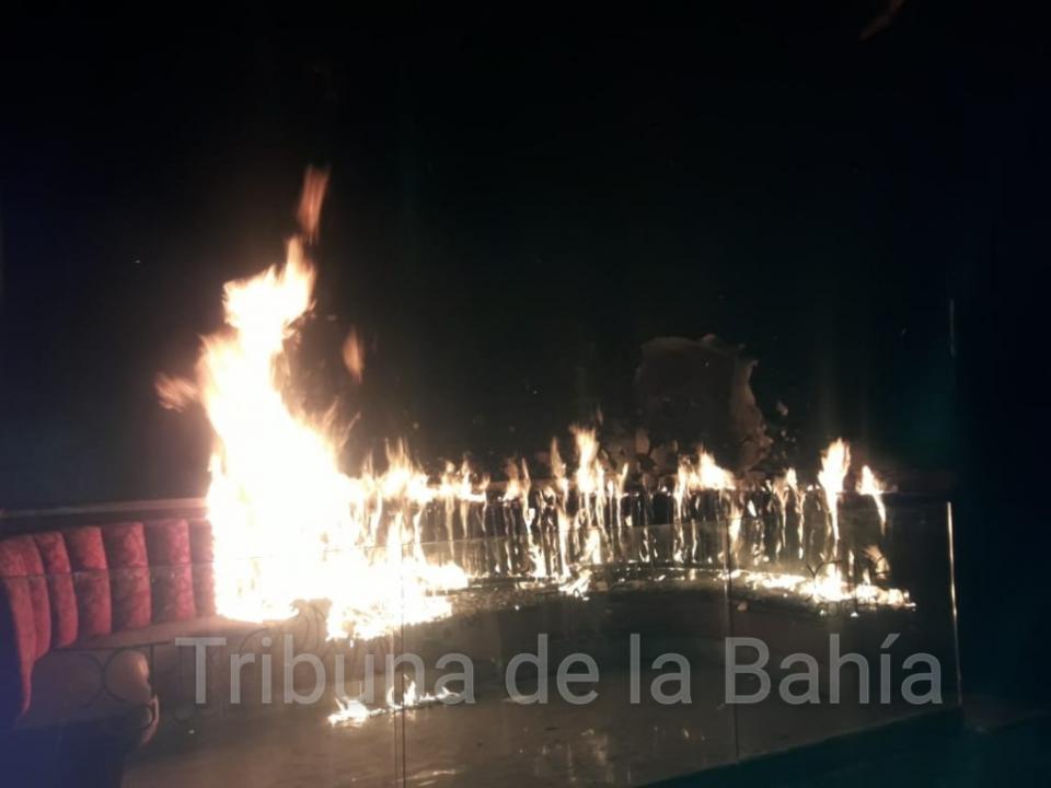 44cac91a-f06d-4a3e-b015-02d97d3abc9c "El Basuritas" prendió fuego dentro de ex discoteca