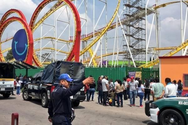 accidente Dos personas perdieron la vida en montaña rusa de la Feria de Chapultepec.