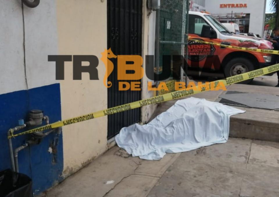 PhotoPictureResizer_191003_161421118_crop_1526x1080 Muere hombre en la calle de El Pitillal