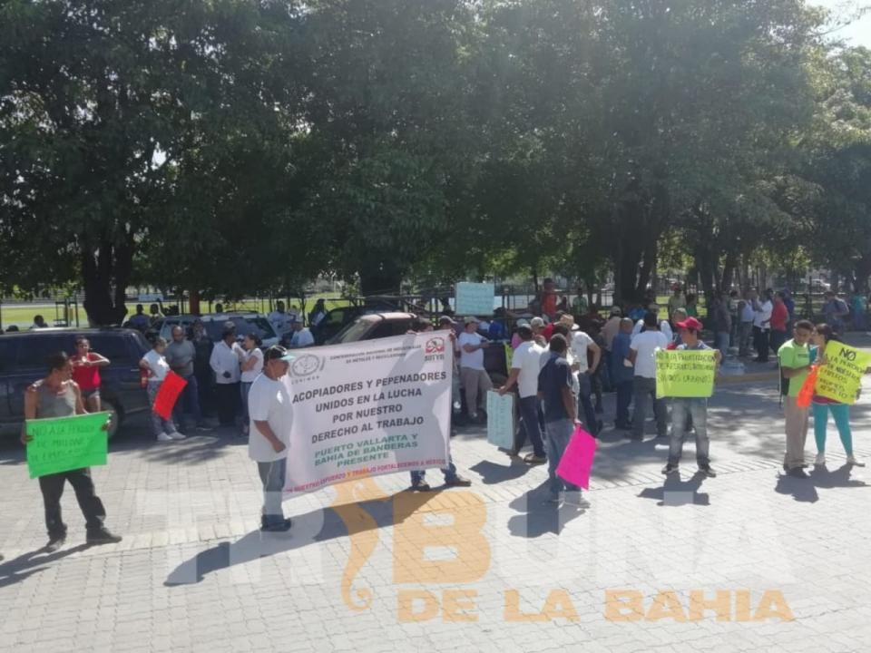 WhatsApp Image 2019-10-24 at 12.24.16 PM Arriba participantes de protesta a Puerto Vallarta dan por terminada manifestación
